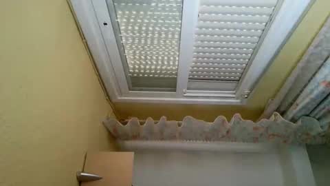 Snapshot of perales_12345 chatting on 10/04/25, 05:11 perales_12345 online show from 10/04/25, 05:11