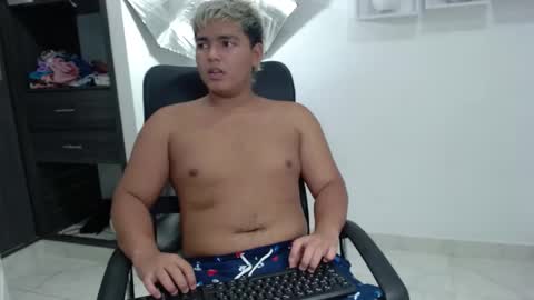 Snapshot of percibal_junior1 chatting on 01/28/25, 02:21 percibal_junior1 online show from 01/28/25, 02:21