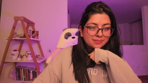 Sarah Ana Banana online show from 02/05/25, 01:26