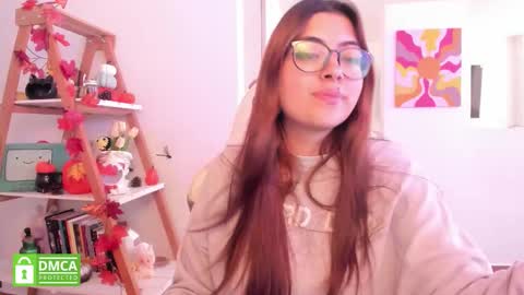 Sarah Ana Banana online show from 10/22/25, 06:18