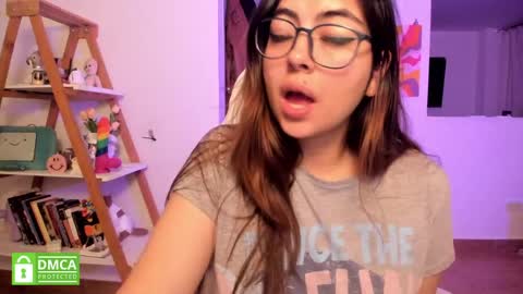 Sarah Ana Banana online show from 04/17/26, 01:30