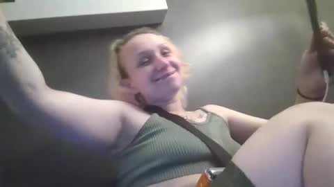 perfectly222peachy online show from 04/04/26, 10:02