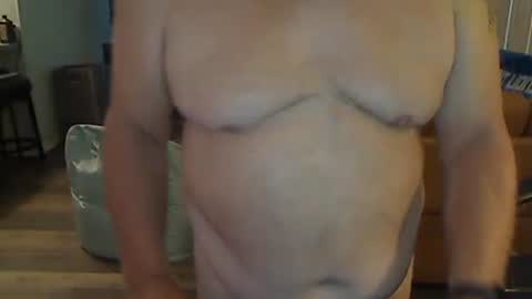 Snapshot of perfecto1957 chatting on 06/06/26, 03:39 perfecto1957 online show from 06/06/26, 03:39