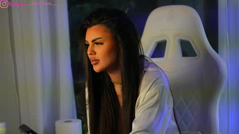 Snapshot of perfectt33n chatting on 12/03/24, 09:11 Dee online show from 12/03/24, 09:11