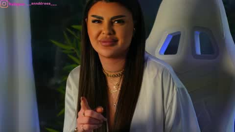 Snapshot of perfectt33n chatting on 12/05/24, 01:06 Dee online show from 12/05/24, 01:06