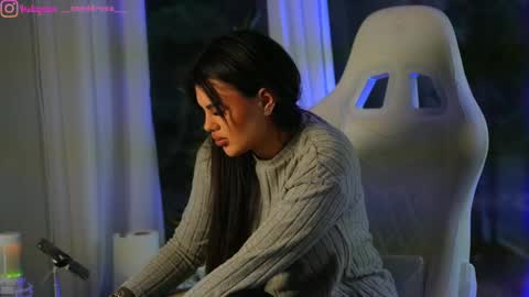 Snapshot of perfectt33n chatting on 12/11/24, 08:58 Dee online show from 12/11/24, 08:58