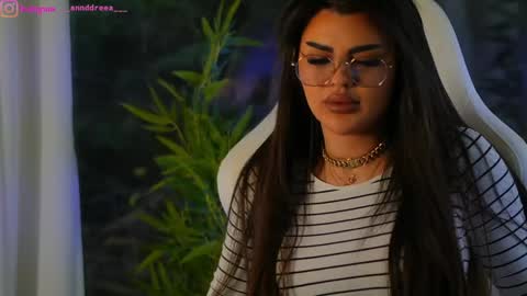 Snapshot of perfectt33n chatting on 01/03/25, 09:15 Dee online show from 01/03/25, 09:15