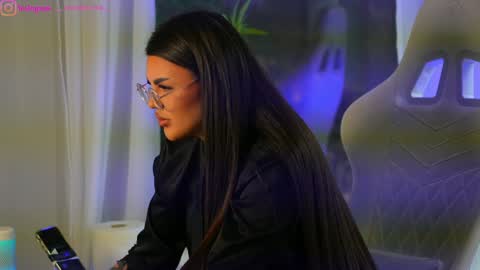 Snapshot of perfectt33n chatting on 01/24/25, 09:49 Dee online show from 01/24/25, 09:49