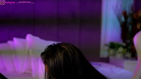 Snapshot of perfectt33n chatting on 09/22/25, 02:52 Dee online show from 09/22/25, 02:52