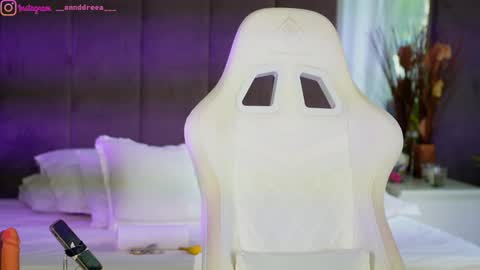 Snapshot of perfectt33n chatting on 10/09/25, 12:36 Dee online show from 10/09/25, 12:36