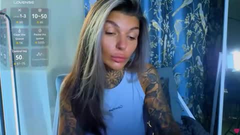 Anna online show from 10/31/25, 07:53