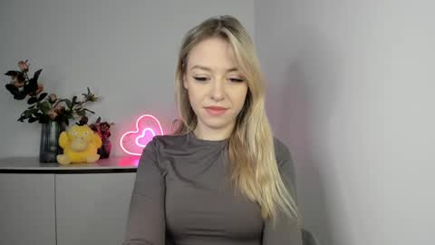 Cindy online show from 02/12/25, 06:19