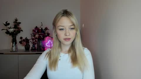 Cindy online show from 03/10/25, 06:27