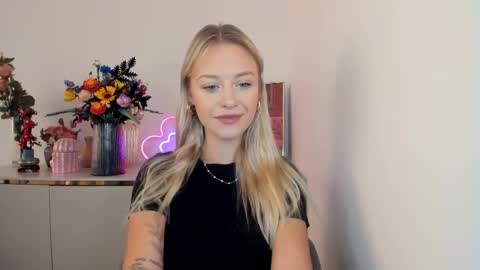 Cindy online show from 09/23/25, 05:32