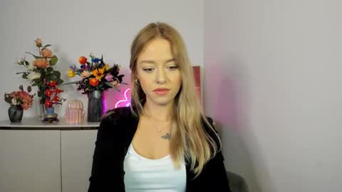 Cindy online show from 11/05/25, 06:46