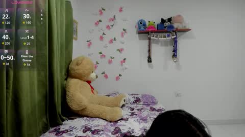 perla online show from 11/26/25, 10:00