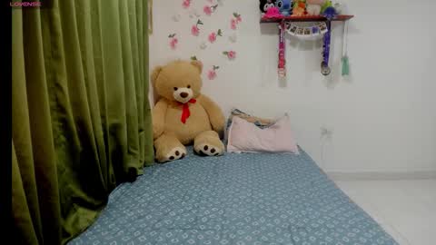 perla online show from 02/01/26, 02:32