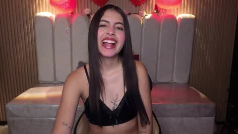 perla_lovely online show from 02/16/26, 01:18