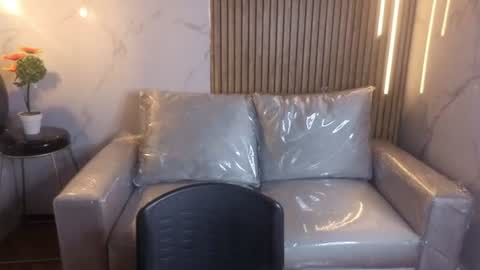 perla_lovely online show from 06/09/26, 12:28