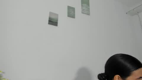 Perla mistc online show from 03/11/26, 04:35