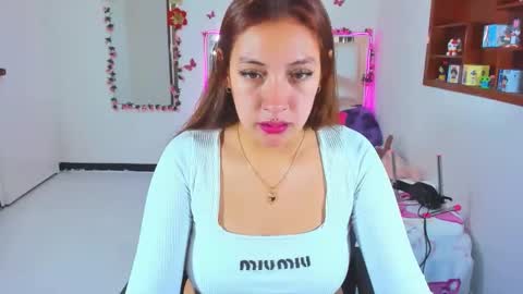 PERLA online show from 12/20/25, 12:51