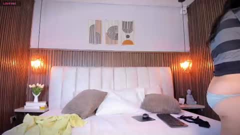 Snapshot of perlapreciosa chatting on 06/19/26, 03:55 PerlaPreciosa online show from 06/19/26, 03:55