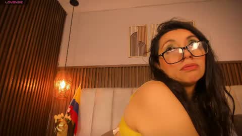 Snapshot of perlapreciosa chatting on 07/05/26, 04:19 PerlaPreciosa online show from 07/05/26, 04:19
