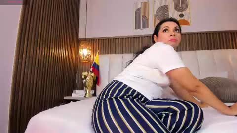 Snapshot of perlapreciosa chatting on 07/07/26, 04:04 PerlaPreciosa online show from 07/07/26, 04:04