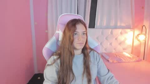 Snapshot of persefone_saira chatting on 12/02/25, 09:36 Marie online show from 12/02/25, 09:36