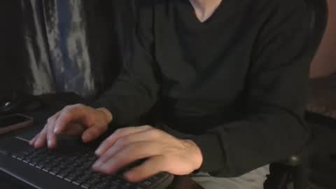 Lalo   x peruvianevil  ig peruvianevil  online show from 02/06/26, 05:23