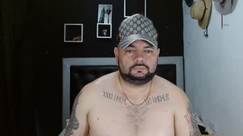 Snapshot of perverseveteranmanxxx chatting on 02/18/25, 12:49 Carlos online show from 02/18/25, 12:49