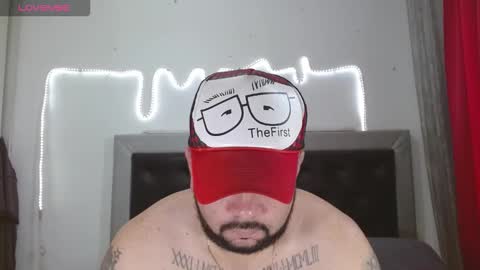 Snapshot of perverseveteranmanxxx chatting on 11/27/25, 03:25 Carlos online show from 11/27/25, 03:25