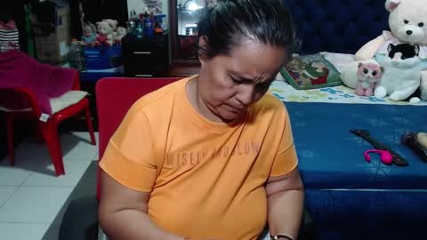 Snapshot of pervert_mommy_x chatting on 12/15/24, 03:31 SAMY online show from 12/15/24, 03:31