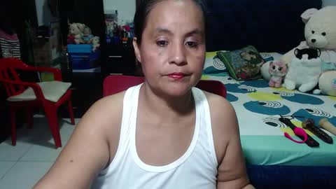 Snapshot of pervert_mommy_x chatting on 12/26/24, 10:59 SAMY online show from 12/26/24, 10:59