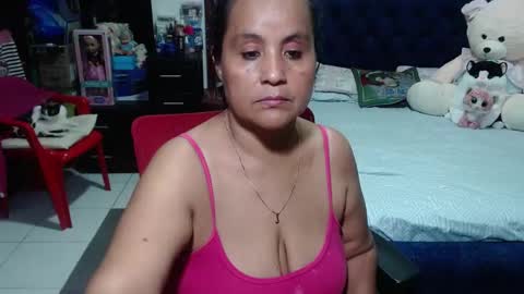 Snapshot of pervert_mommy_x chatting on 01/02/25, 01:40 SAMY online show from 01/02/25, 01:40