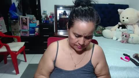 Snapshot of pervert_mommy_x chatting on 01/03/25, 10:20 SAMY online show from 01/03/25, 10:20