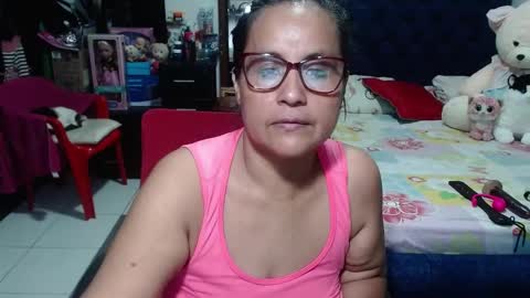 Snapshot of pervert_mommy_x chatting on 01/26/25, 03:14 SAMY online show from 01/26/25, 03:14