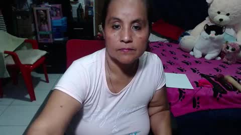 Snapshot of pervert_mommy_x chatting on 02/11/25, 01:30 SAMY online show from 02/11/25, 01:30