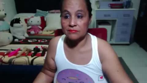 Snapshot of pervert_mommy_x chatting on 09/16/25, 10:05 SAMY online show from 09/16/25, 10:05