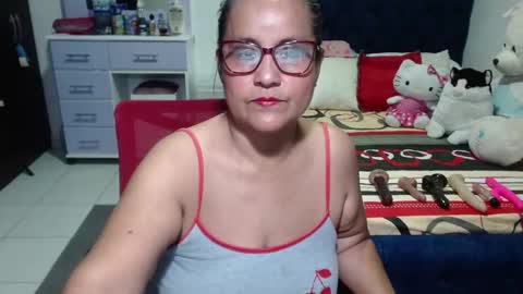 Snapshot of pervert_mommy_x chatting on 09/23/25, 09:34 SAMY online show from 09/23/25, 09:34