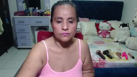 Snapshot of pervert_mommy_x chatting on 10/01/25, 11:05 SAMY online show from 10/01/25, 11:05