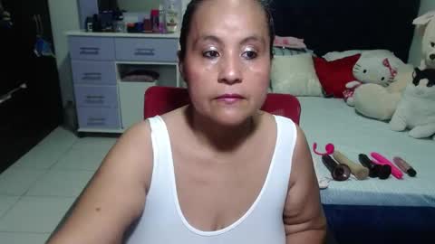 Snapshot of pervert_mommy_x chatting on 10/17/25, 10:18 SAMY online show from 10/17/25, 10:18