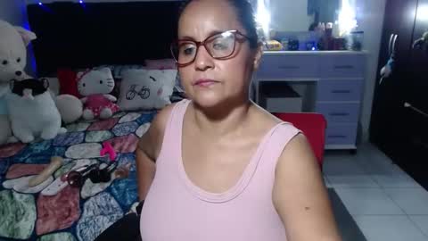 Snapshot of pervert_mommy_x chatting on 01/10/26, 12:51 SAMY online show from 01/10/26, 12:51