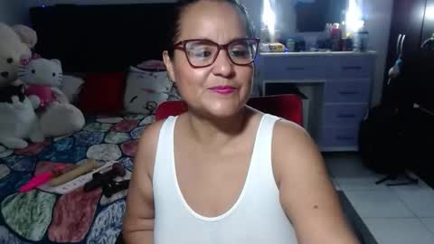 Snapshot of pervert_mommy_x chatting on 01/11/26, 12:32 SAMY online show from 01/11/26, 12:32