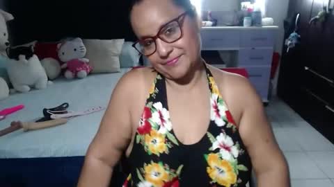 Snapshot of pervert_mommy_x chatting on 02/02/26, 10:14 SAMY online show from 02/02/26, 10:14