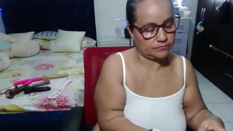 Snapshot of pervert_mommy_x chatting on 02/10/26, 10:30 SAMY online show from 02/10/26, 10:30