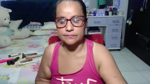 Snapshot of pervert_mommy_x chatting on 02/11/26, 10:09 SAMY online show from 02/11/26, 10:09