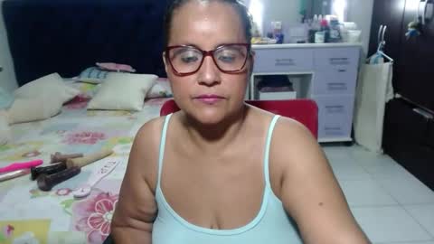 Snapshot of pervert_mommy_x chatting on 02/13/26, 09:49 SAMY online show from 02/13/26, 09:49