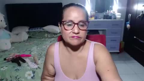 Snapshot of pervert_mommy_x chatting on 02/20/26, 10:38 SAMY online show from 02/20/26, 10:38