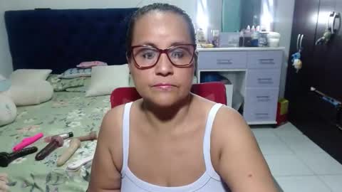 Snapshot of pervert_mommy_x chatting on 02/23/26, 11:07 SAMY online show from 02/23/26, 11:07